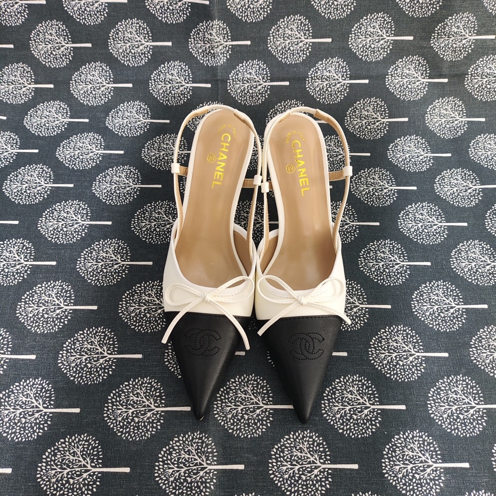 CHANEL Black and White Two-Tone Pointed Slingback Pumps